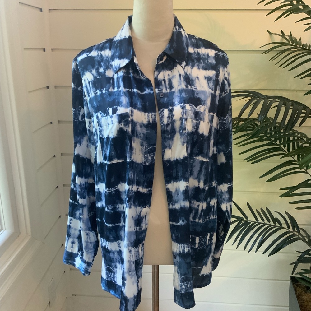 INC Blue and White Tie-dyed Print Blouse. Size L.